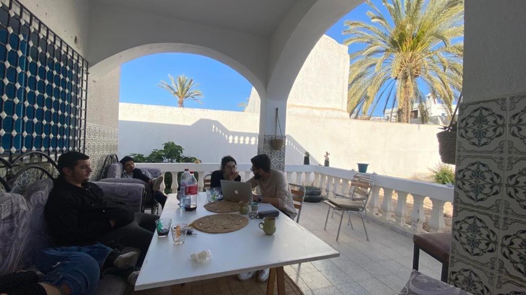 דירות Erriadh Wostel Djerba מראה חיצוני תמונה